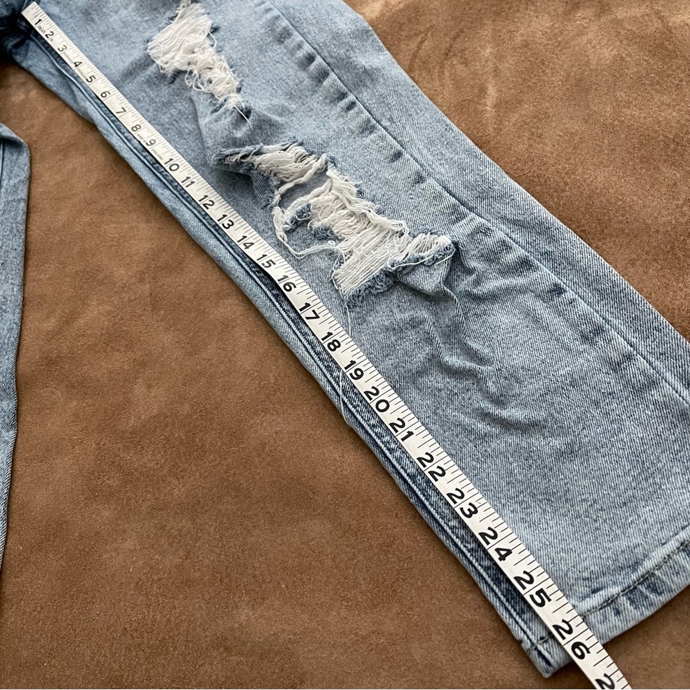 Wild Fable High Rise Mom Jeans Light Wash Size 2 - Picture 13 of 16
